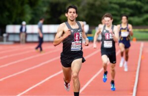 El ex cardenal Grant Fisher rompe el récord mundial de interior