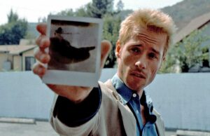 Guy Pearce cree que “no es bueno” en el “recuerdo” de Christopher Nolan