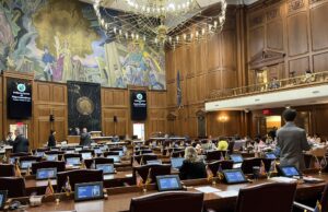 Bills de Indiana sobre costos de atención médica, deportes transgénero, avance de THC con apoyo mixto