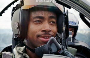 Jay Ellis ofrece la actualización 'Top Gun 3'