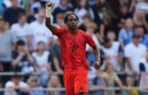 Manchester United y Arsenal Battle for Mathys Tel's Signature