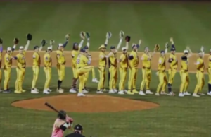 Bananas comienza 2025 World Tour