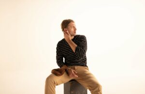 Ryan Hurd Inks con el entretenimiento central