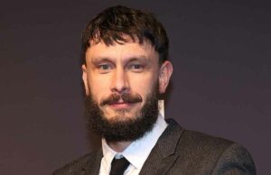 La estrella de los renos de bebé, Richard Gadd, revela lo que hace con sus premios