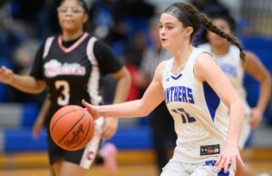 Deportes deportivos del área de Saginaw-Area: MPSH Edges St. Charles en MSAC Showdown