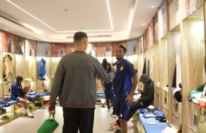 Detrás de escena: el primer día de Jhon Durán en al-nassr