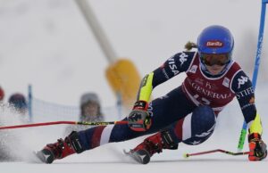 Mikaela Shiffrin coloca fuera del top 30 en la primera racha de slalom gigante de la Copa Mundial liderado por Alice Robinson
