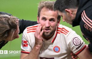 Harry Kane se sienta al Bayern Munich entrenando antes del partido celta