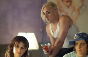 Alan Cumming era un ícono mucho antes de 'los traidores'. Aquí están nuestros 10 roles favoritos