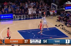Cooper Flagg arroja a Vicious Dunk después de robar cuando Duke lidera a Illinois, 56-37