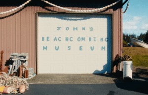 Un breve documental celebra los frutos de casi cinco décadas de 'Extreme Beachcombing' – Colosal