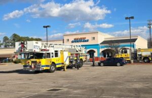 Chesterfield Sports Bar dañado por cigarrillo desechado