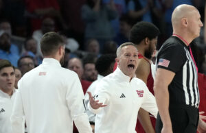 El director de atletismo de Texas Tech “horrorizado” por la eyección del jugador en 82-81 en tiempo extra, ganó sobre el No. 6 Houston