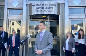 Los adolescentes de New Hampshire desafían la prohibición de Trump sobre las niñas transgénero en los deportes de las niñas • Rhode Island Actual