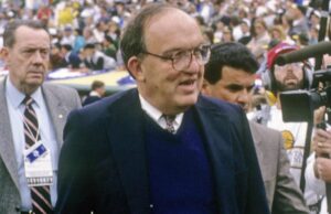 Fay Vincent muere a los 86 años: el ex comisionado de la MLB supervisó el bloqueo laboral de 1990, los planes de expansión, más