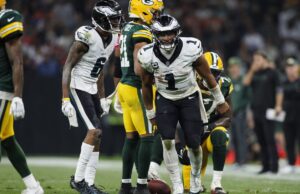 Packers, que perdió ante Eagles en los playoffs de la NFL, propone una prohibición de 'empuje de Tush'