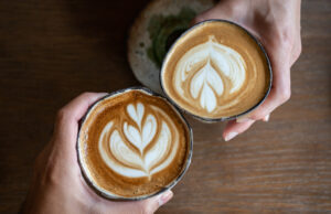 Media Coffee Chat: Freelancer y escritor de esencia de estilo de vida Keyaira Boone