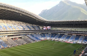 Los jugadores de fútbol arriesgan el estrés por calor en los estadios de la Copa Mundial