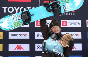 Copa Mundial de snowboard 2024/25: Zoi Sadowski-Synnott y Francis Jobin toman honores de Gran Premio de Slopestyle US