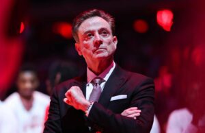 Un cambio en el jardín: Rick Pitino y St. John's ahora gobiernan el Big East mientras Uconn se desliza de la montaña