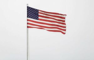 ¿Qué sucederá si nos retira del Banco Mundial, FMI?