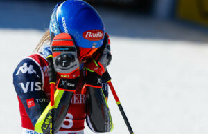 Mikaela Shiffrin no puede calificar para la segunda carrera en Sestriere World Cup Giant Slalom