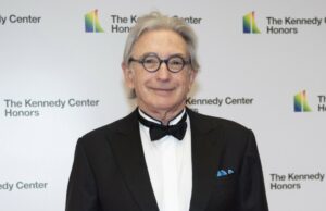 El ex conductor de la sinfonía del Nuevo Mundo dice que el tumor cerebral ha regresado