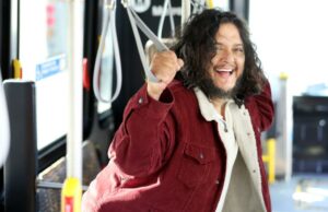 Felipe Esparza habla sobre el nuevo especial de Netflix Special 'Raging Fool'