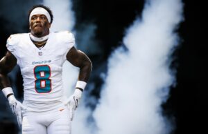 Jevón Holland cree que los Dolphins han “seguido”