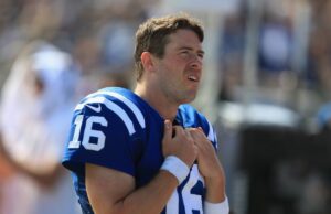 Santos para contratar a Scott Tolzien como entrenador de QBS