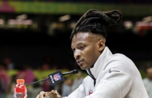 DeAndre Hopkins agradecido a los Titanes por cumplir con su solicitud comercial