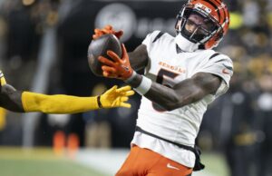 Tee Higgins parece estar en desacuerdo con la afirmación de Bengals de que tienen la intención de firmarlo con un acuerdo a largo plazo