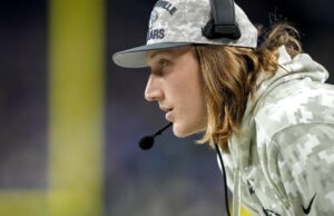 Fuente: Steelers nunca llamó a Jaguars sobre Trevor Lawrence