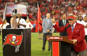 Buccaneers restablecerá a Jon Gruden en Ring of Honor