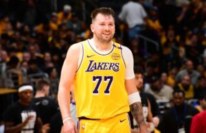 Mira los aspectos más destacados del debut de 14 puntos de Luka Doncic como Laker