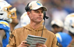 Santos contratando a Kellen Moore: Nueva Orleans dirigida al ex entrenador en jefe de la NFL para ser DC, por informe