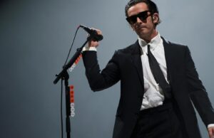 El juez arroja parte de una demanda contra la banda del Reino Unido The 1975 para el beso gay en el Festival de Música de Malasia