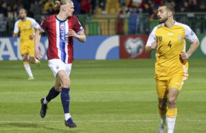 Haaland ayuda a Noruega a comenzar su campaña de clasificación de la Copa Mundial con 5-0 derrota