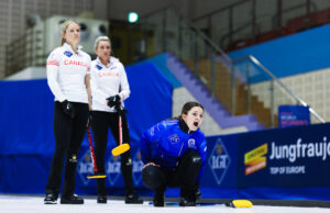 Escocia derrota a los campeones defensores de Canadá