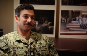 DVIDS – Imágenes – CNRH Tours Tours más grande del laboratorio forense del mundo (imagen 3 de 6)