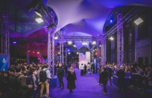 Christina Hendricks & Drama se estrena