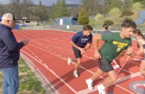 Buenos deportes: Yosemite High School Cross Country corriendo con los mejores