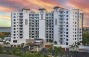 Los residentes de Grandview disfrutan de una ubicación conveniente y un estilo de vida de todos los días