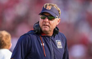 El entrenador de Auburn Hugh congelada diagnosticada con cáncer de próstata