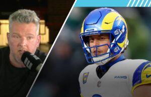 Rams QB Matthew Stafford dona uniformes a Pasadena High School
