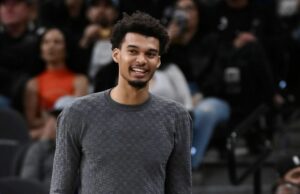 Victor Wembanyama viaja con espuelas para regresar a De'aaron Fox