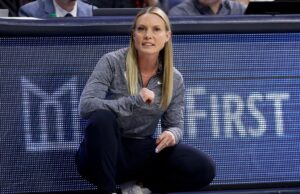 Amber sale después de tres años como entrenador de BYU