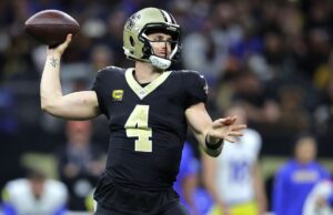 Fuente: Saints reestructurando el acuerdo de Carr al espacio libre