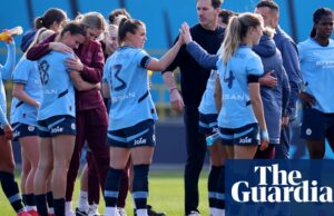 El entrenador en jefe de sacos de mujeres Manchester City Gareth Taylor como Cushing regresa | Mujeres de Manchester City
