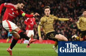 Fernandes Hat-Trick Powers Electric Manchester United Pasado Real Sociedad | Liga Europa